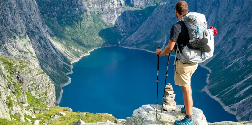 Трекінгові палиці: для чого потрібні і чому вони важливі для туриста - Robinzon.ua