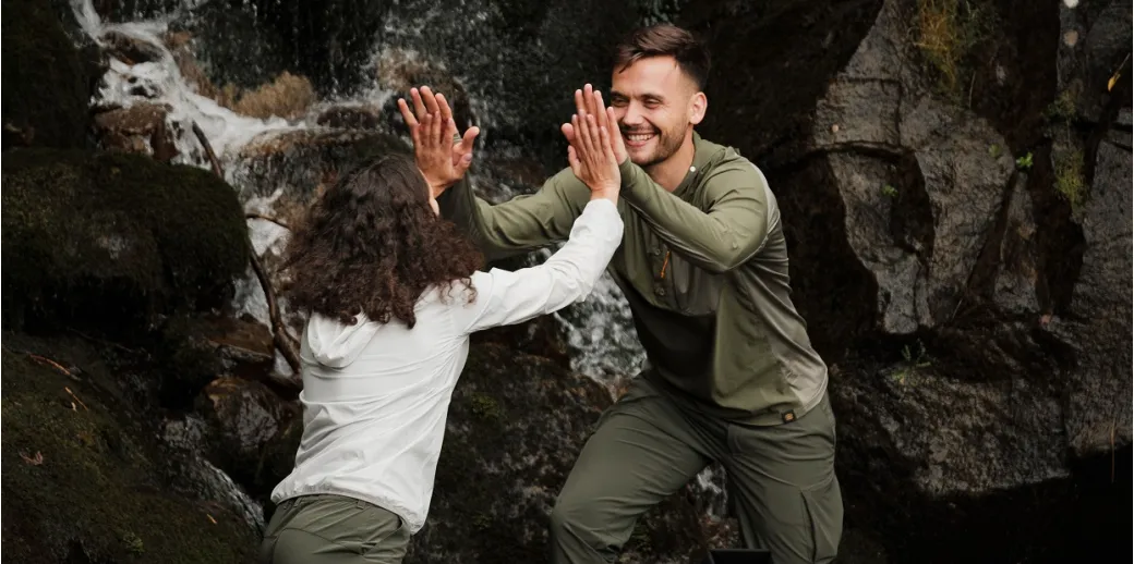 Що вдягнути у весняний похід: базові речі від взуття до кепки - Robinzon.ua