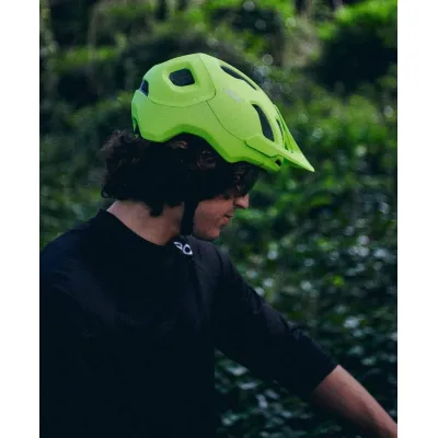 Шлем велосипедный POC Axion SPIN,Fluorescent Yellow/Green Matt, M/L (PC 107328293MLG1) - 4 - Robinzon.ua