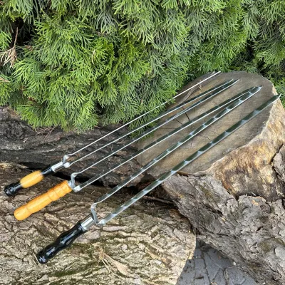 Двойной шампур Mzavod с деревянной ручкой 630х12х3мм двухцветный - 3 - Robinzon.ua