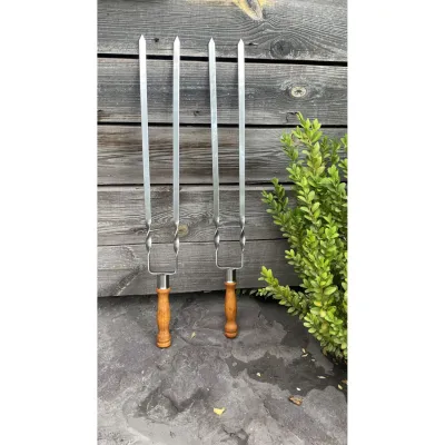 Двойной шампур Mzavod с деревянной ручкой 630х12х3мм двухцветный - 4 - Robinzon.ua