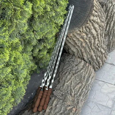 Шампур Mzavod с деревянной ручкой 740х12х3мм темный - 4 Шампур Mzavod с деревянной ручкой 740х12х3мм темный - 4 - Robinzon.ua