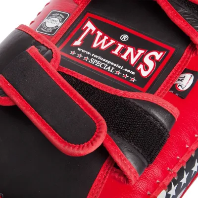 Пады для тайского бокса Тай-пэды TWINS FKPL2-43-M размер 37х19х9 см красный - 4 - Robinzon.ua