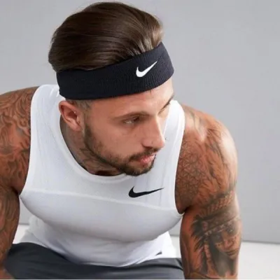 Пов'язка на голову Nike SWOOSH HEADBAND Чорний OSFM (N.NN.07.010.OS) - 4 - Robinzon.ua