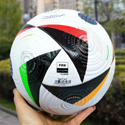 Футбольний м'яч Adidas EURO 2024 Fussballiebe PRO - 2 Футбольний м'яч Adidas EURO 2024 Fussballiebe PRO - 2 - Robinzon.ua
