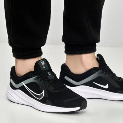 Чоловічі Кросівки Nike QUEST 5 Чорний 28.5 см 44.5 (DD0204-001) - 6 - Robinzon.ua