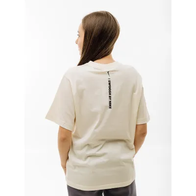 Женская Футболка Nike W TEE BF GLS Бежевый XS (7dFZ4634-113 XS) - 1 - Robinzon.ua