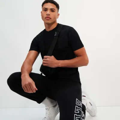 Мужская Футболка Ellesse Comodo Tee Черный L (7dSXT19207-011 L) - 1 - Robinzon.ua