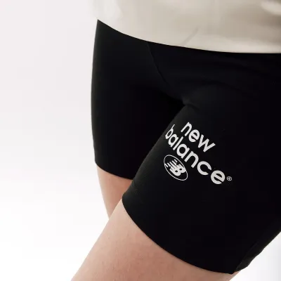 Жіночі Шорти New Balance Essentials Reimagined Arch. Чорний L (7dWS31504BK L) - 2 Жіночі Шорти New Balance Essentials Reimagined Arch. Чорний L (7dWS31504BK L) - 2 - Robinzon.ua