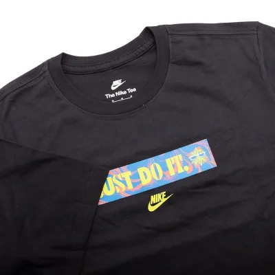 Чоловіча Футболка Nike U TEE SPRING BREAK JDI Чорний 2XL (7dFQ3745-010 2XL) - 2 - Robinzon.ua