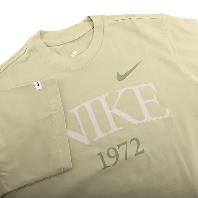 Жіноча Футболка Nike W TEE CLASSICS BOXY Світло-зелений XS (7dFQ6600-371 XS) - 2 - Robinzon.ua