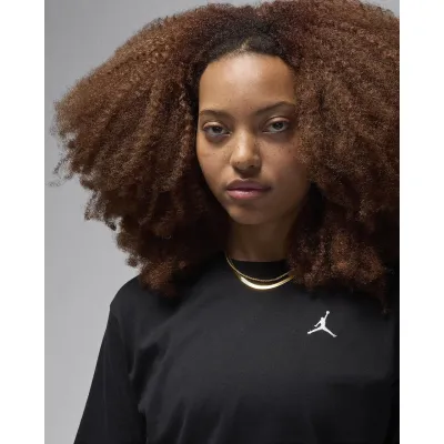 Жіноча Футболка Jordan W ESSEN GF TEE CORE 23 Чорний XS (7dFN4500-011 XS) - 2 - Robinzon.ua