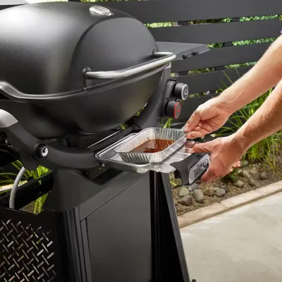 Газовый гриль Weber Q3200N Black с боковыми столиками на тележке Premium 1501126. - 6 Газовый гриль Weber Q3200N Black с боковыми столиками на тележке Premium 1501126. - 6 - Robinzon.ua