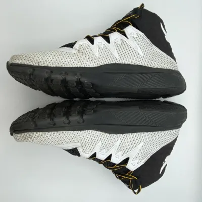 Кроссовки UA X Rock Delta CG-WHT/BLK/WHT Белый Муж (11,5) 45.5 (3021055-102) - 2 - Robinzon.ua