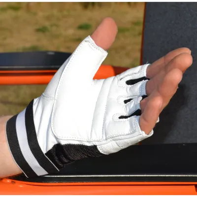 Перчатки для фитнеса MadMax MFG-248 Clasic White M - 2 Перчатки для фитнеса MadMax MFG-248 Clasic White M - 2 - Robinzon.ua