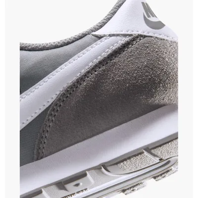 Дитячі Кросівки NIKE MD VALIANT Сірий 38 (7dCN8558-001 38) - 4 Дитячі Кросівки NIKE MD VALIANT Сірий 38 (7dCN8558-001 38) - 4 - Robinzon.ua