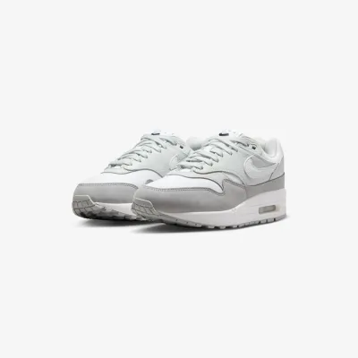 Женские Кроссовки Nike W AIR MAX 1 87 LX NBHD Серый 42 (7dFN0564-001 42) - 1 - Robinzon.ua