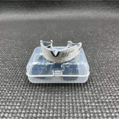 Капа OPRO Silver UFC детская (возраст до 10) White/Silver (ufc.102515003) - 5 - Robinzon.ua