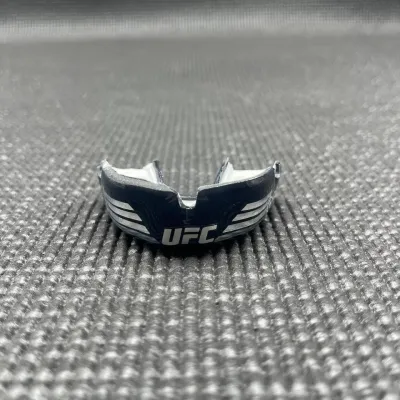 Капа OPRO Instant Custom-Fit UFC взрослая (вик 11+) Silver/Black (art.102529002) - 5 - Robinzon.ua