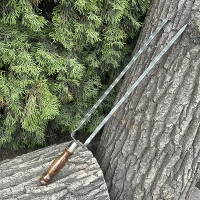 Двойной шампур Mzavod с деревянной ручкой 630х12х3мм ретро - 1 Двойной шампур Mzavod с деревянной ручкой 630х12х3мм ретро - 1 - Robinzon.ua