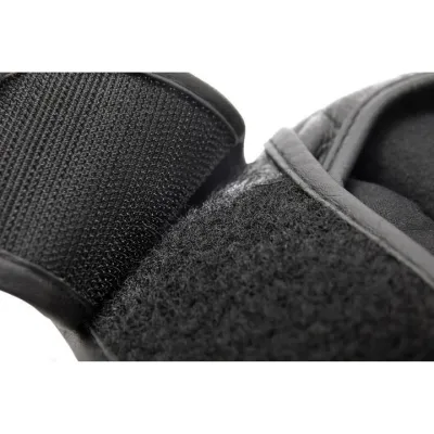 Перчатки для единоборств Reebok MMA Gloves Leather Черный, Красный XL (RSCB-10340RDBK XL) - 4 Перчатки для единоборств Reebok MMA Gloves Leather Черный, Красный XL (RSCB-10340RDBK XL) - 4 - Robinzon.ua