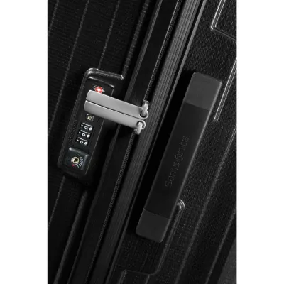 Валіза 75 см LITE-BOX BLACK - 8 Валіза 75 см LITE-BOX BLACK - 8 - Robinzon.ua