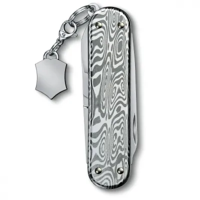 Складной нож Victorinox Classic SD Vx06221.34 - 3 - Robinzon.ua