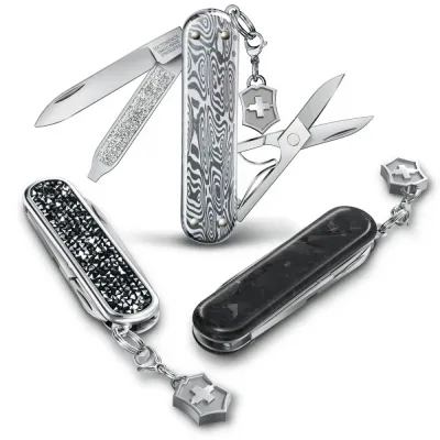 Складной нож Victorinox Classic SD Vx06221.34 - 4 - Robinzon.ua