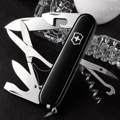 Розкладний ніж Victorinox Climber Vx13703.3 - 1 - Robinzon.ua