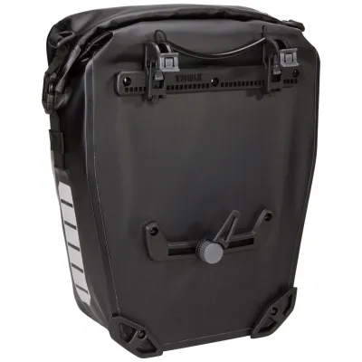 Велосипедна сумка Thule Shield Pannier 17L (Black) (TH 3204208) - 6 - Robinzon.ua