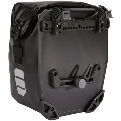 Велосипедні сумки Thule Shield Pannier 13L (Black) (TH 3204205) - 3 - Robinzon.ua
