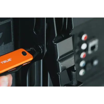 Розкладний туристичний ніж True Utility Modern Keychain Knife, Orange/Natralock (TR TU7061N) - 6 - Robinzon.ua