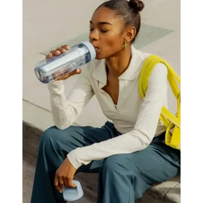 Пляшка-фільтр для води LifeStraw Go Filter Bottle, 650 мл, Nordic Noir (LSW LGV422GYWW) - 4 - Robinzon.ua