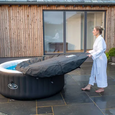 Бассейн-джакузи Miami Lay-Z-Spa Bestway 60001 (180x66 см) надувной спа-салон на 2-4 человека Черный - 7 Бассейн-джакузи Miami Lay-Z-Spa Bestway 60001 (180x66 см) надувной спа-салон на 2-4 человека Черный - 7 - Robinzon.ua