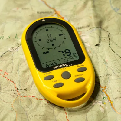 Компас Technoline EA3050 Yellow (EA3050) - Robinzon.ua