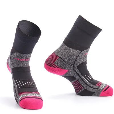 Термоноски Accapи Trekking Ultralight, Black/Fuxia, р.39-41 (ACC H0824.933-II) - Robinzon.ua