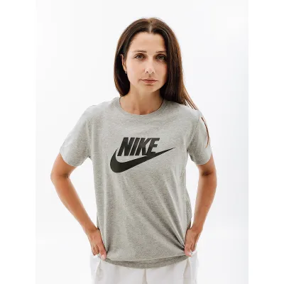 Жіноча Футболка Nike W NSW TEE ESSNTL ICN FTRA Сірий  XS (7dDX7906-063 XS) - Robinzon.ua