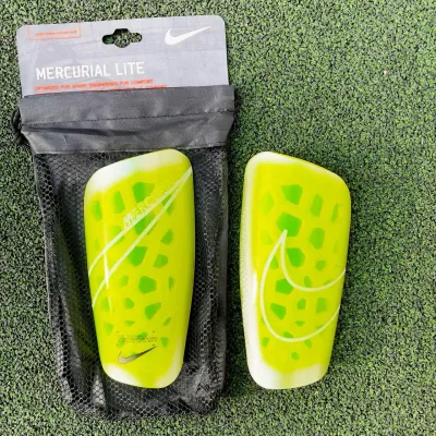 Футбольні щитки Nike Mercurial Lite - Robinzon.ua